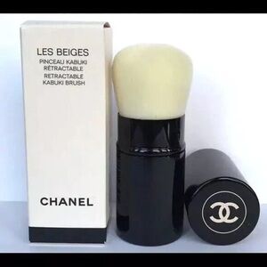 NIB CHANEL RETRACTABLE KABUKI BRUSH